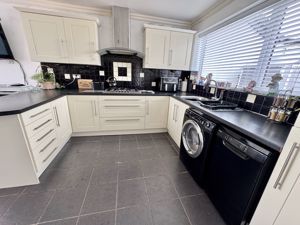 Open Plan Dining Kitchen- click for photo gallery